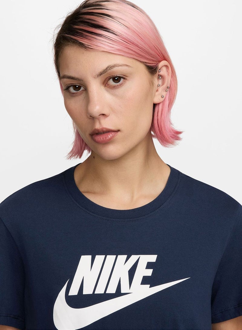 Nike Nsw Essential Icon Futura T-Shirt - Image 3